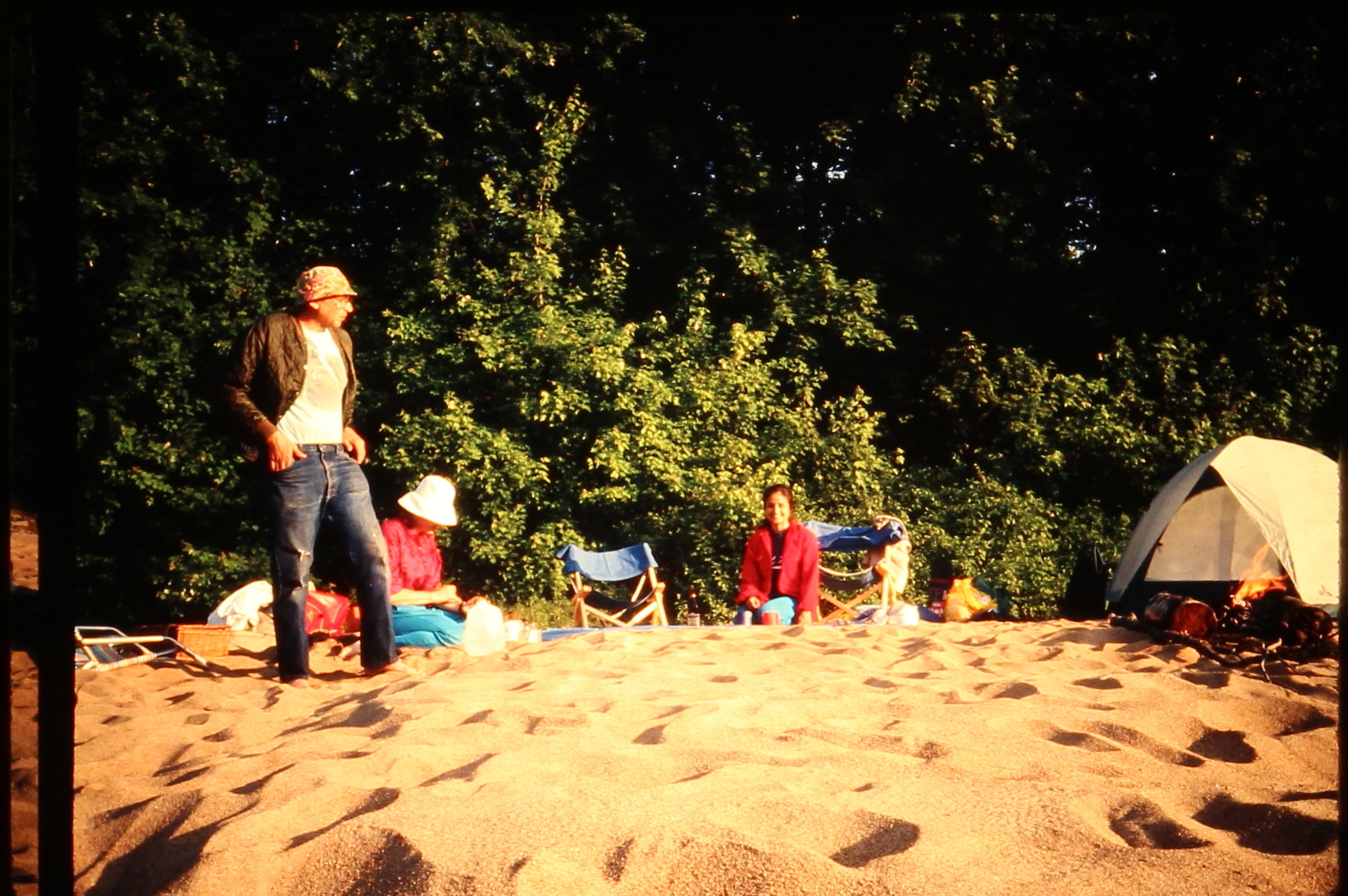 19890601.07 - USA ME - who - Saco River with Dave & Phyllis - MB01T01B08S07.JPG